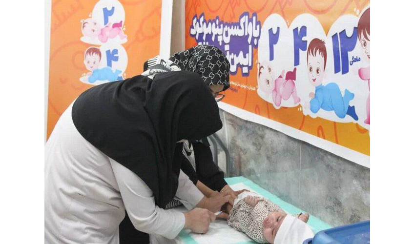 تزریق بیش از ۵۶۲۷ دز واکسن روتین کودکان در استان؛ تأکید معاونت بهداشتی بر تداوم بدون وقفه ایمن‌سازی