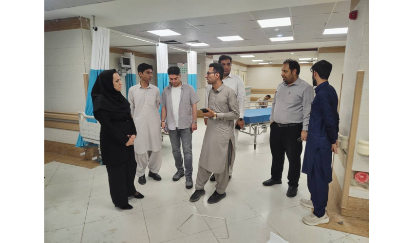بازدید نیمه شب سرپرست دانشکده علوم پزشکی چابهار از روند انتقال اورژانس بیمارستان امام علی (ع)